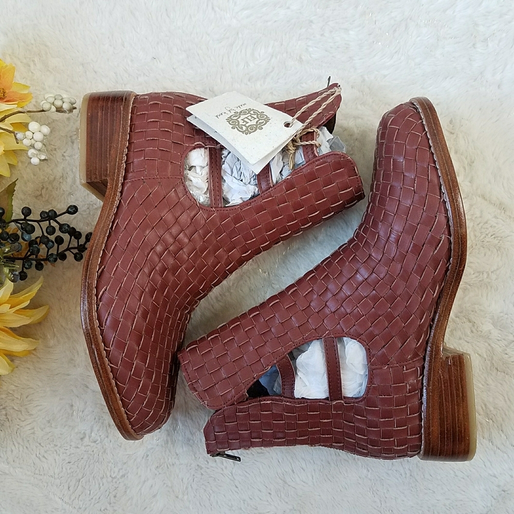 ELF Woven Boots